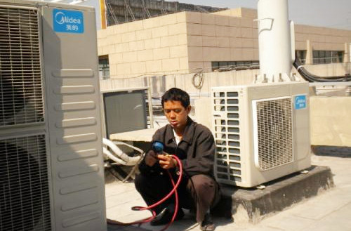 南昌空調(diào)維修服務(wù)熱線_南昌空調(diào)維修如何收費