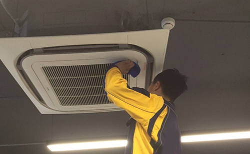 廣州新造附近洗空調(diào)師傅電話_平價收費