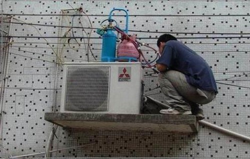 廣州赤崗5p空調(diào)加氨師傅電話_正規(guī)公司服務(wù)有保障