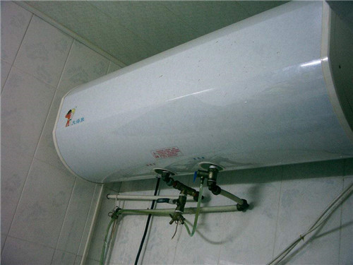 廈門葉厝專業(yè)維修熱水器多少錢_快速上門