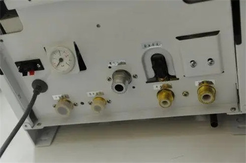 北京海淀修壁掛爐附近上門維修電話_附近壁掛爐維修電話