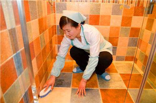 泉州泉港上門保潔清潔電話_不亂收費