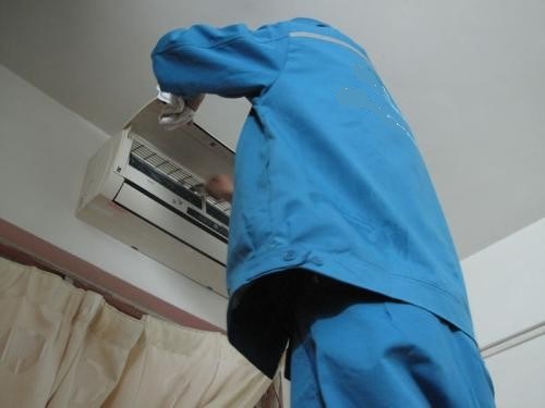 溫州清洗空調上門費用_竭誠為您服務