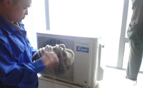 洛陽空調安裝服務電話_附近空調拆裝電話