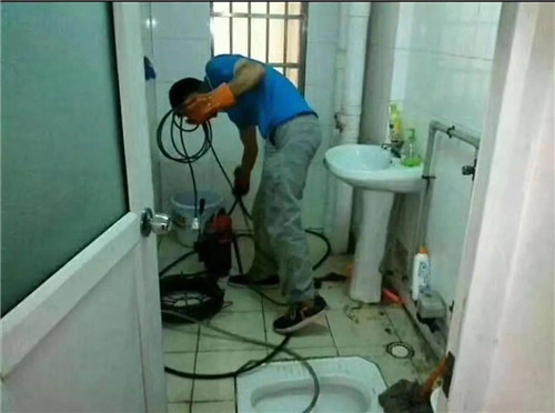 附近通廁所公司電話_專業(yè)疏通服務(wù)