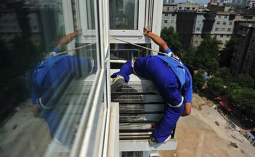 �ؑc������{(di��o)���b�����X(qi��n)һ�_(t��i)_�S���S��