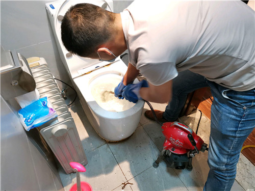 附近那里有疏通管道收費(fèi)價(jià)格_附近疏通電話